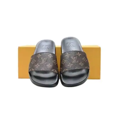 LV Slippers, shoes for ¥140 on LitBuy